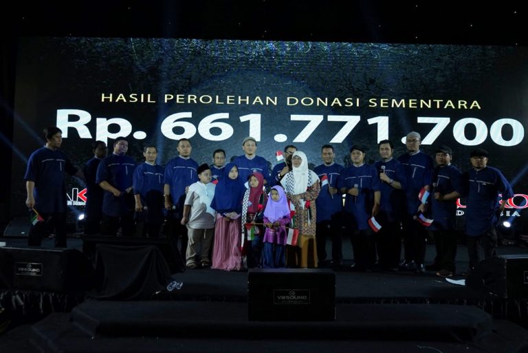 Hadiri Konser Perak 25 tahun IZZATULISLAM, Nur Azizah Tahmid Ajak Peserta Saling Peduli