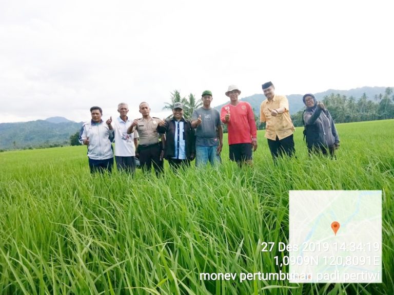 Kadistan Tolitoli Apresiasi Kinerja Bhabinkabtibmas Desa Lalos Dalam Motivasi Para Petani