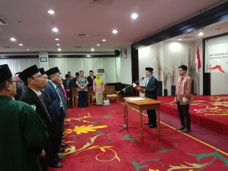 11 Kepala Sekretariat Panwas Kecamatan dilantik, Sekda: Harus Profesional