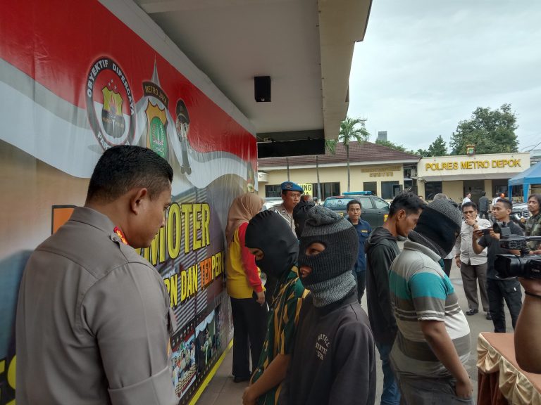 Kuliner Lendir Via Aplikasi On-line Kian Marak di Kota Depok