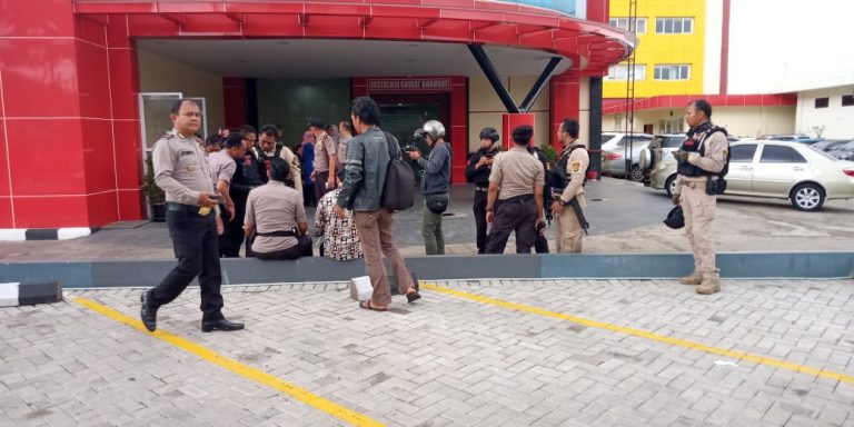 Tawuran Lagi, Dua Pelajar SMP Depok Dilarikan ke RS  Bayangkara Brimob Kelapa Dua Depok.