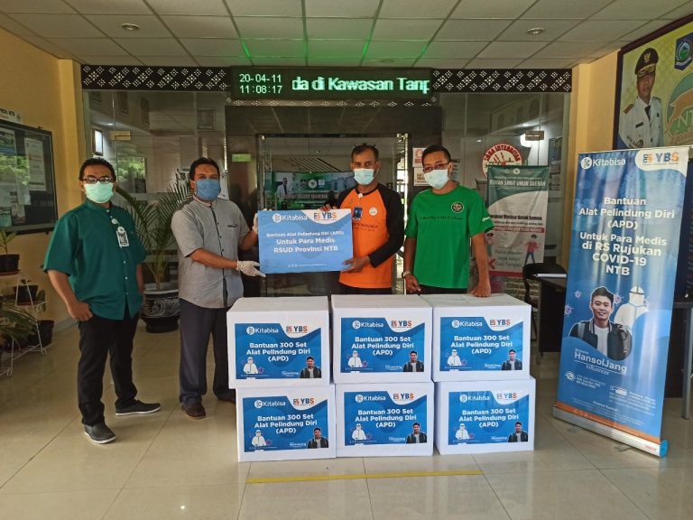 Solidaritas Bersama, YBS Salurkan 300 Set APD Ke RS Rujukan Di NTB