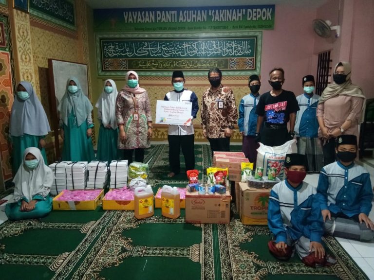 BNI Berbagi Salurkan Sembako ke 3 Panti Asuhan di Depok