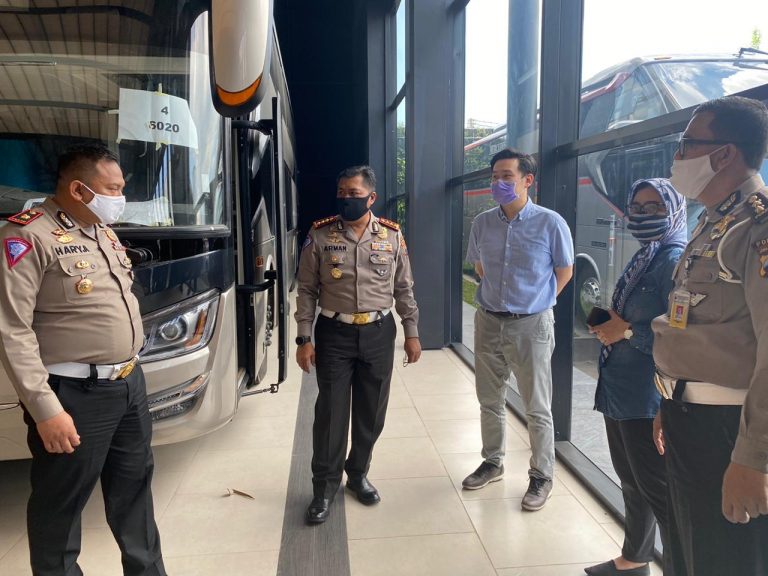 Bus Standar  Protokoler Kesehatan  Siasati Wabah Di Tranportasi  Umum