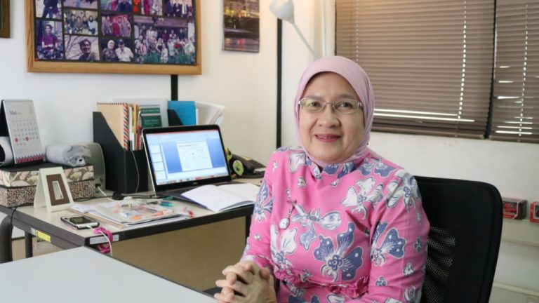 UI Kembangkan Aplikasi Penerjemah Gerakan Bahasa Isyarat ke Teks Bahasa Indonesia