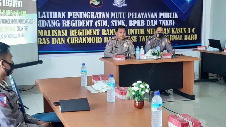 Ditlantas Polda NTB Gelar Pelatihan Peningkatan Mutu Pelayanan Regident