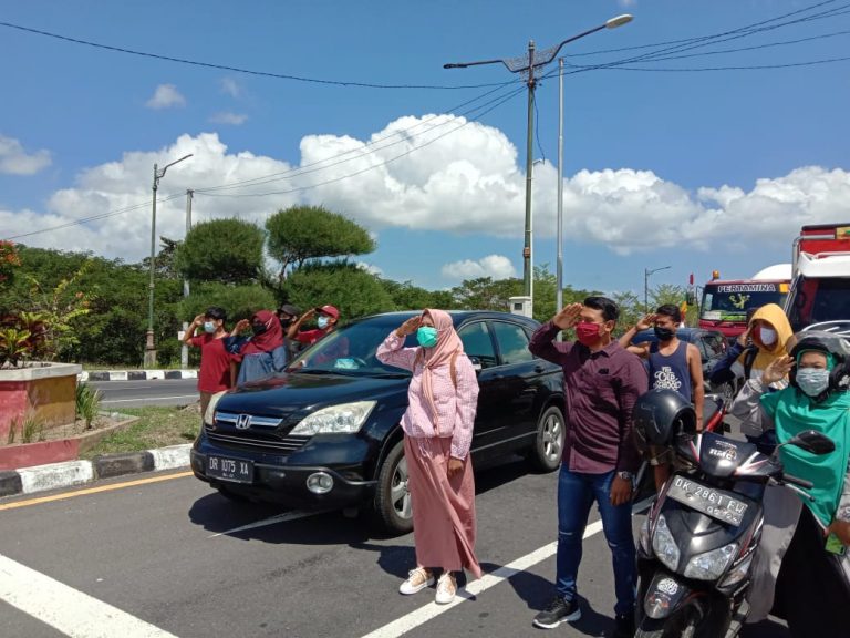 25 Titik Jalan Dihentikan pada jam 11.17 WITA oleh Personil Ditlantas Polda NTB