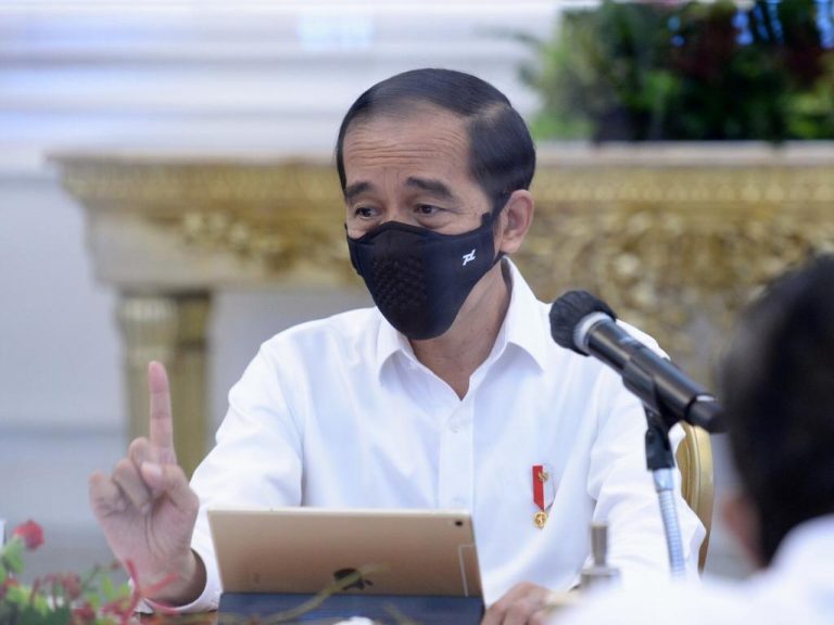 Berbincang dengan Guru, Jokowi: Jaga Semangat Belajar dan Mengajar di Masa Pandemi