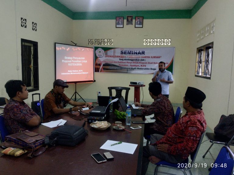 FP2KI Prodi Pendidikan Bahasa Inggris UNIQHBA Gelar Coaching Clinic