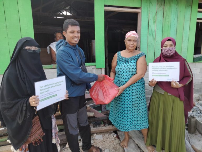 Tanggap Covid-19, Gerakan TurunTangan Serentak Membagikan Sembako di Empat Daerah