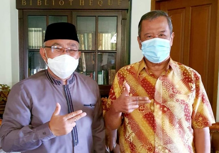 Walikota Depok Pertama Badrul Kamal Dukung Mohammad Idris Lanjutkan Kepemimpinan