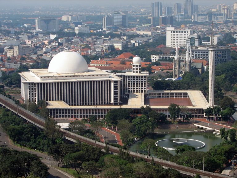 Peranan global ulama Nusantara Imam Shamsi Ali