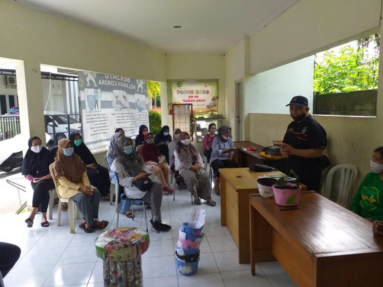 DLHK Depok Gandeng Ecovillage Green Tirtajaya Bekali Literasi Kelola Sampah untuk Forum Anak