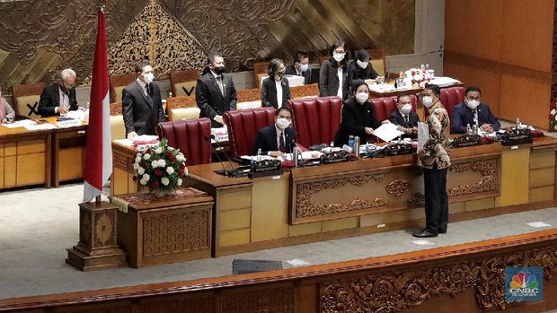 suasana-sidang-paripurna-dpr-ri-cnbc-indonesiamuhammad-sabki-8_169