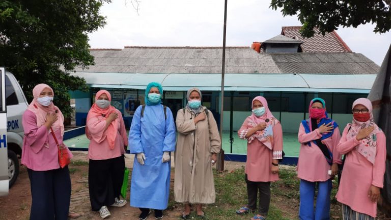 Tenaga Kesehatan Kemiri Muka Turun Langsung Ajak Warga Patuhi 3M