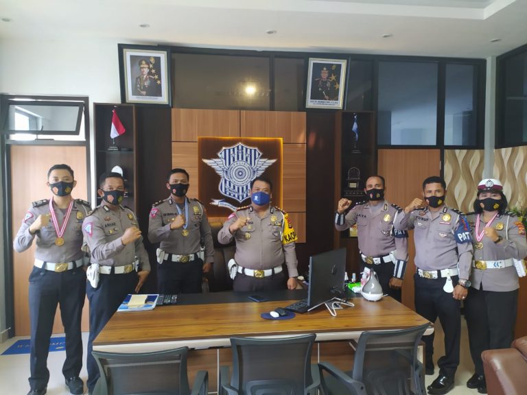Dirlantas  Apresiasi Anggota Satlantas Penerima Penghargaan Kapolda NTB