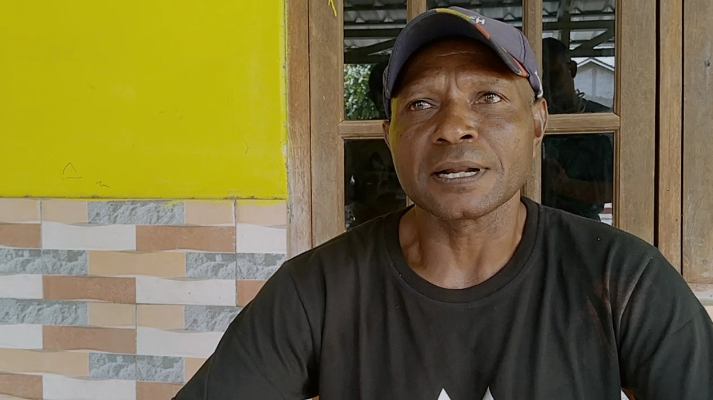 Jadi Warga Depok, Alex Pulalo Gantungkan Kemajuan Sepakbola kepada Pradi Supriatna