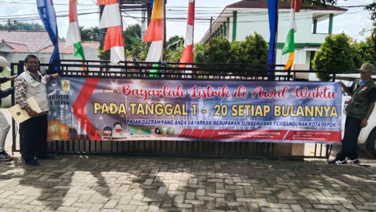 BKD Depok Ajak Masyarakat Tepat Waktu Bayar Listrik Melalui Spanduk