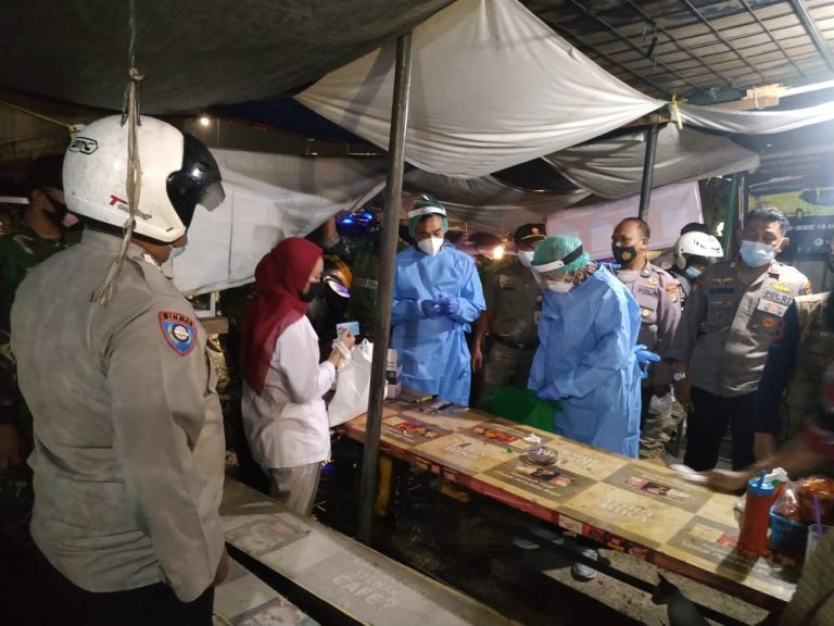 HUT Bhayangkara, Polsek Cinere Lakukan Vaksinasi Bagi warga Limo dan Cinere