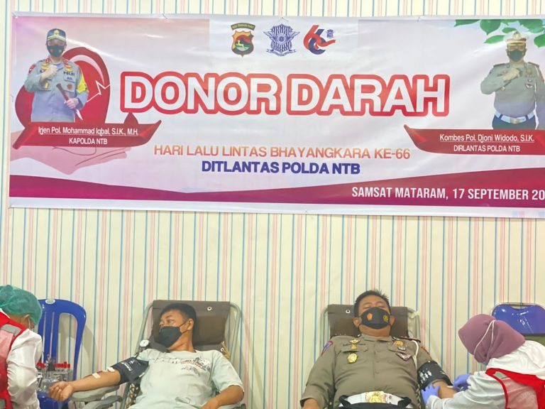 Rangkaian HUT Lalu Lintas Bhayangkara ke 66, Ditlantas Polda NTB Gelar Donor Darah