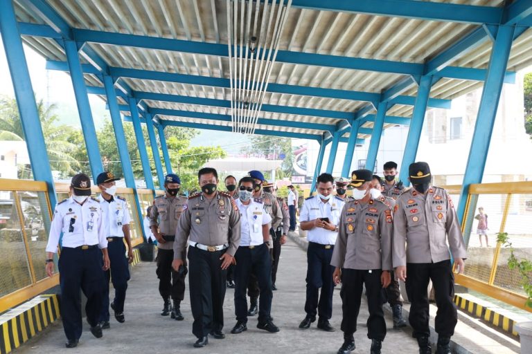 Dirlantas Polda NTB Mengecek Pelayanan Transportasi Penonton Moto GP di 3 Pelabuhan