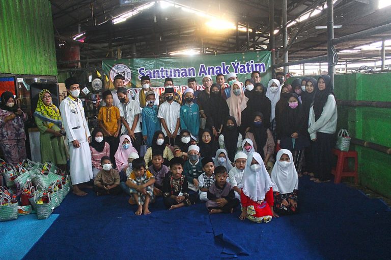 RPH CV Puput Bersaudara Gelar Acara Santunan Anak Yatim