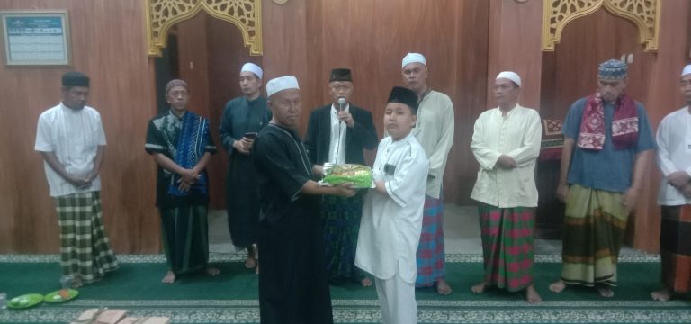 Peringati HUT RI, Warga RT 03 RW 07 Kelurahan Pondok Terong Isi Dengan Acara Santunan Yatim