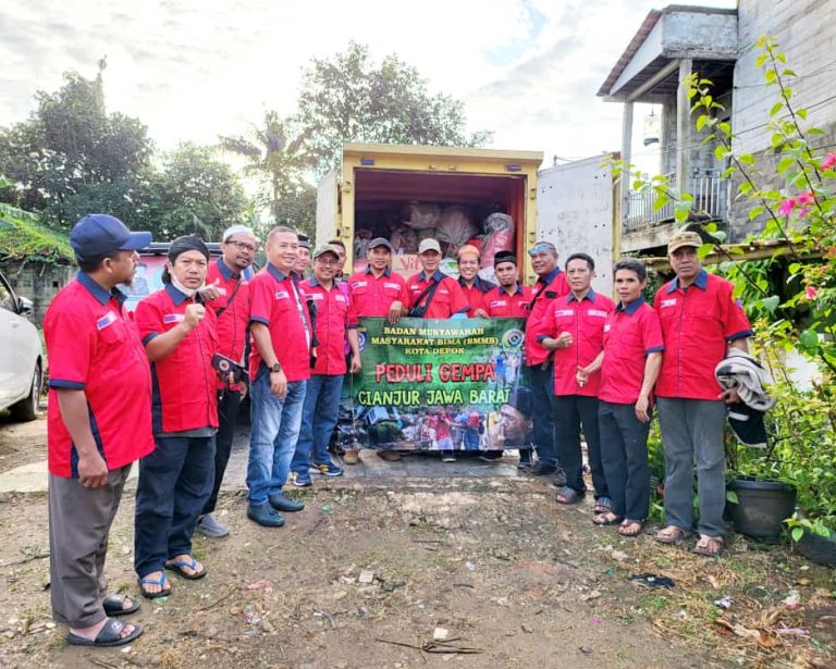 Menuju Cianjur, Tim Kemanusiaan BMMB Depok Bawa 1 Truk Logistik dan Uang Tunai 52 Juta Hasil Donasi