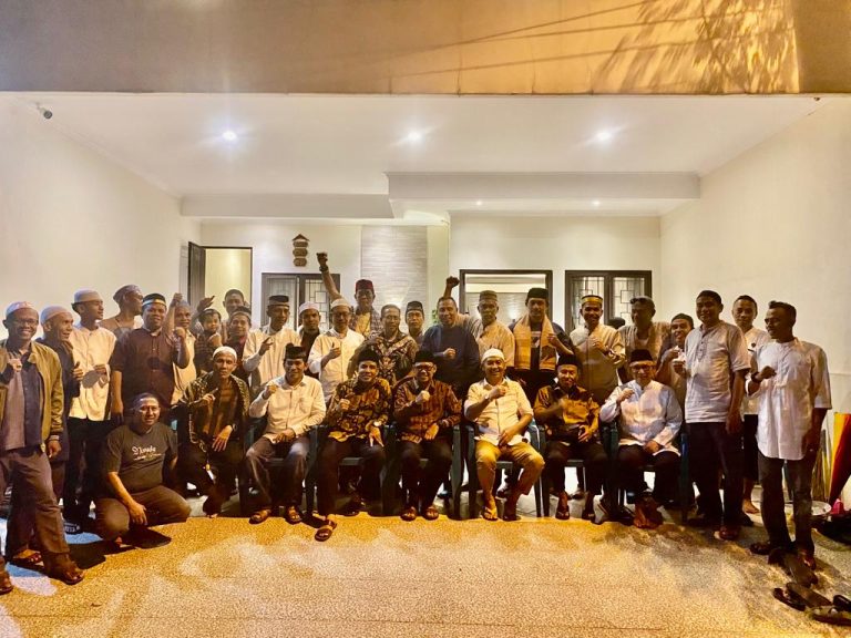 Obrolan Bukber BMMB, Dr Kaharuddin Guyon Ke Wawali Kota Depok agar Mengambil Orang Bima Jadi Wakil