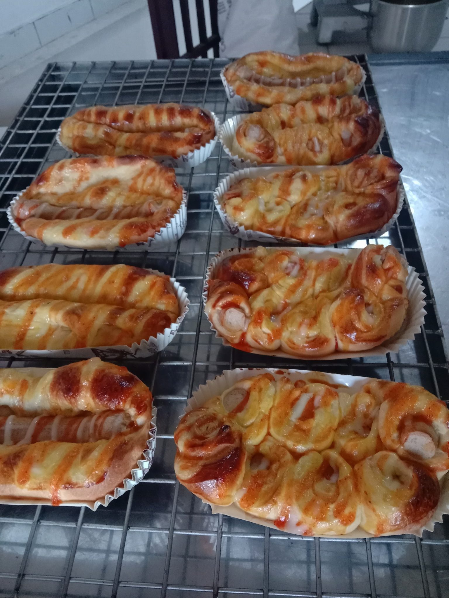 Varian Rasa Roti Manajemen Frozarolla Luncurkan Menu Varian Baru: Roti Kopi dan Roti ...