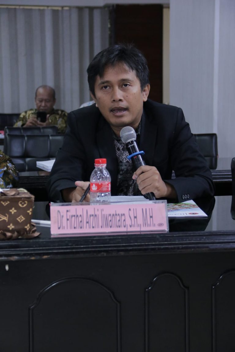 Praktisi Hukum UMMAT Sebut Ketegangan Advokat di Ruang Sidang, Pelanggaran Etika atau Ancaman bagi Sistem Hukum