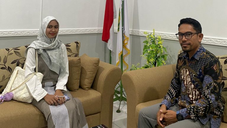 Hanik, Mahasiswa FKIP UMMAT, Melangkah ke Thailand: Menjemput Mimpi dan Harapan untuk Generasi Masa Depan