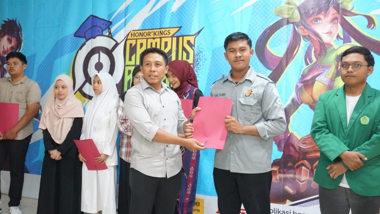 Semangat Juara: UMMAT Berikan Penghargaan pada Mahasiswa Inspiratif di Honor of Kings Campus Attack