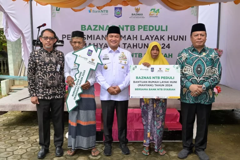 Sinergi Pemerintah dan Lembaga Keuangan Syariah: Penyerahan Bantuan Rumah Layak Huni di Lombok Barat