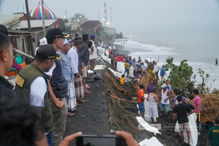 Sinergi Pemerintah dan Warga: Wali Kota Mataram Tinjau Pembangunan Tanggul