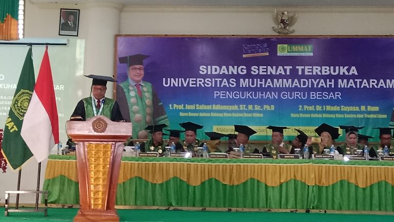Tangis Haru Kenang Sang Ayah Hiasi Pidato Pengukuhan Prof, Joni Safaat Menjadi Guru Besar UMMAT