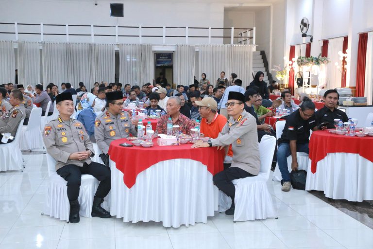 Buka Puasa Bersama, Kapolda NTB Ajak Media Bersinergi Bangun Daerah