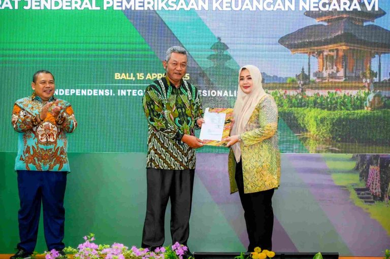 Wagub NTB Tekankan Komitmen Transparansi pada Entry Meeting Pemeriksaan LKPD 2024