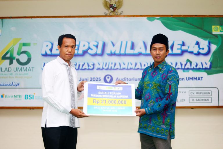UMMAT Dorong Jiwa Kewirausahaan Mahasiswa Melalui Bantuan Senilai Rp21 Juta di Momen Milad ke-45