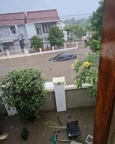 Banjir Landa Kota Mataram, Wilayah Slagalas dan Karang Sukun Terendam Parah