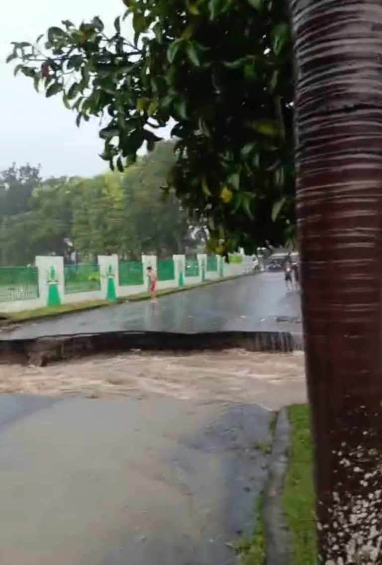 Update Lingkungan Terdampak Banjir di Kota Mataram