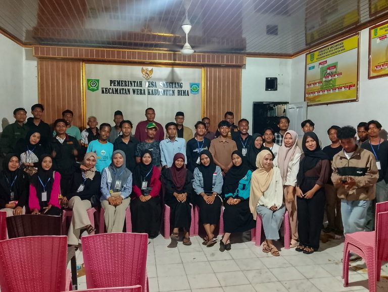 PERMAS dan PEMSAB Gelar Bedah Buku “Legenda dan Realitas: Tradisi Dou Sangiang dan Sejarah Gunung Api”