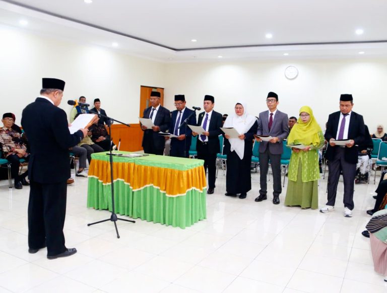 Pelantikan Pejabat Struktural di UMMAT: Energi Baru Menuju Kampus Unggul dan Berdaya Saing