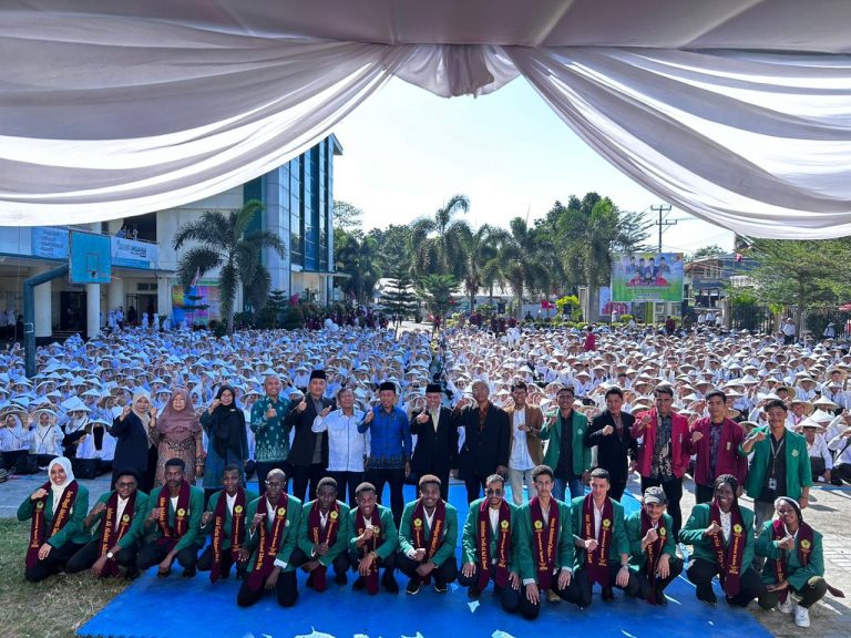 UMMAT Resmi Buka MAPETA 2025, Sambut 1.985 Mahasiswa Baru dengan Meriah dan Penuh Semangat Kebersamaan