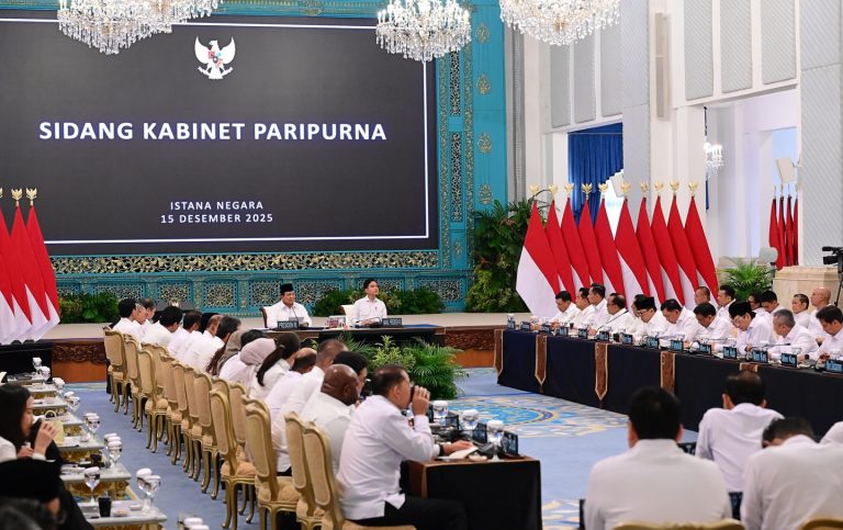 Presiden Prabowo Pimpin Sidang Kabinet Paripurna, Pemerintah Kerahkan Sumber Daya Besar Tangani Bencana