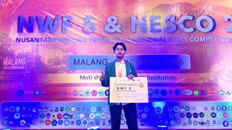 Mahasiswa Fakultas Hukum UMMAT Raih Bronze Medal pada Nusantara Writing Festival V dan National Essay Competition II di Universitas Negeri Malang