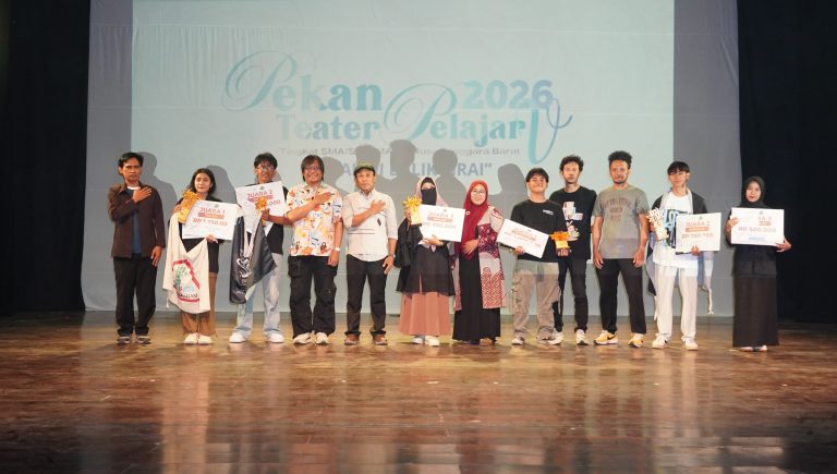 Pekan Teater Pelajar NTB 2026 Capai Puncak Apresiasi, WR III UMMAT Dorong Kolaborasi Seni dan Ruang Sosial Generasi Muda