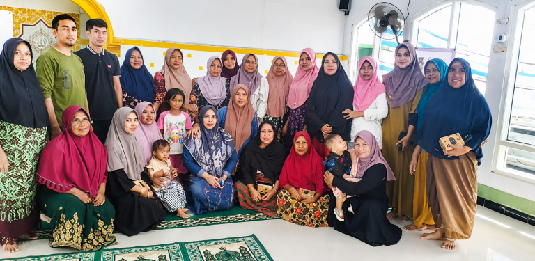 Reses Humanis Nadirah di Dompu: Bantu Masjid, Dukung Posyandu, Siapkan Ambulans