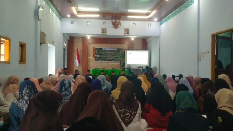 Semangat Hijrah, Ribuan Santri dan Majelis Taklim Ikuti Khataman Al-Qur’an di Dompu