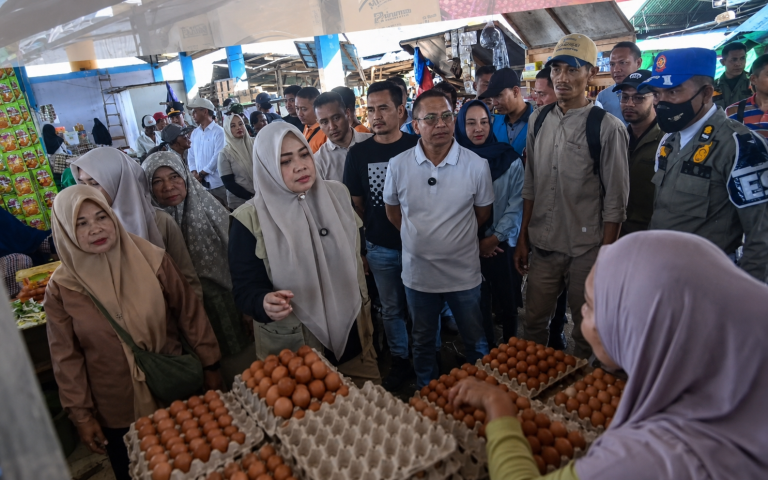 Wawali Bima dan Wagub NTB Sidak Pasar, Luncurkan Program SAMARASA